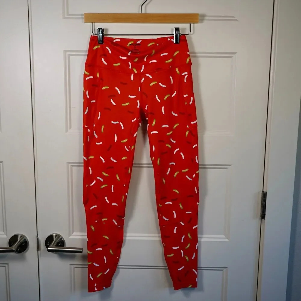 FMFM Feed Me Fight Me‎ Donut Leggings Red Size Small EUC